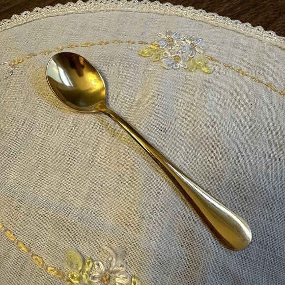Wallace Brothers Stainless Flatware WB/W Gold Tone Teaspoon 5 1/4” - Picture 1 of 4